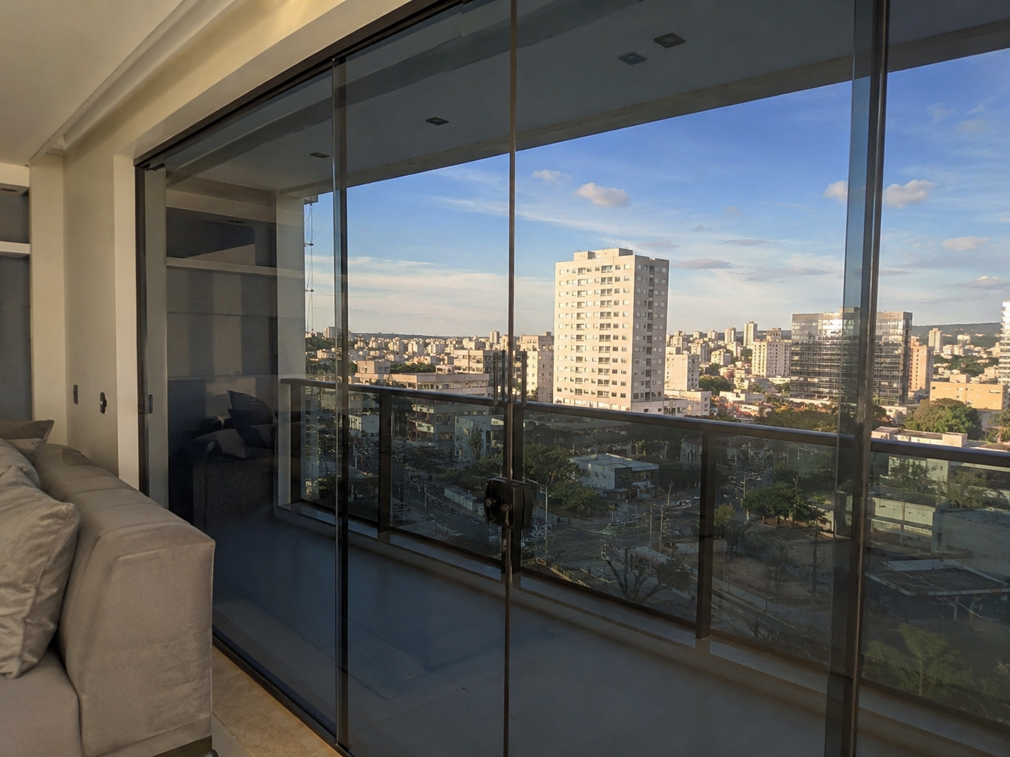 Insulfilm residencial em apartamento no bairro Santa Efigênia em Belo Horizonte
